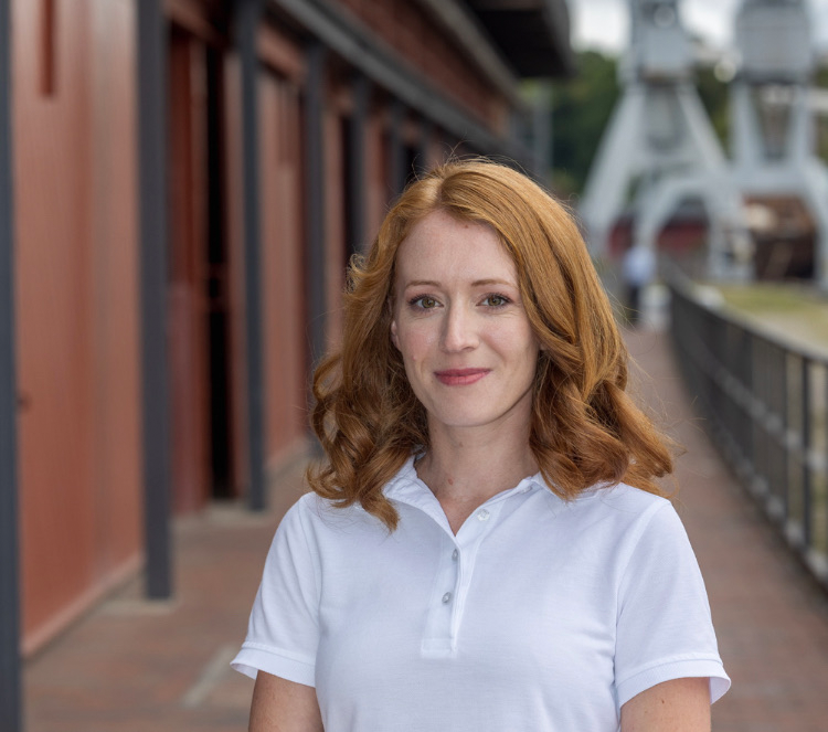 Lisa Maria Meißner Lisa Maria Meißner hat von 2008 - 2013 an der Ernst-Moritz-Arndt-Universität in Greifswald Zahnmedizin studiert